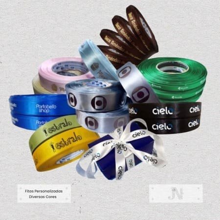 Fitas de cetim personalizadas com logotipos em várias cores como azul, verde, prata e amarelo